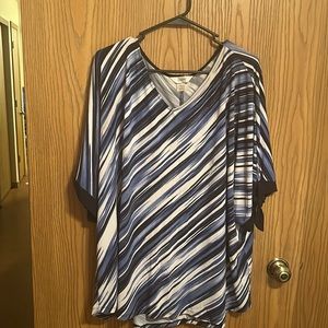 Women’s CJ Banks Top size 2x